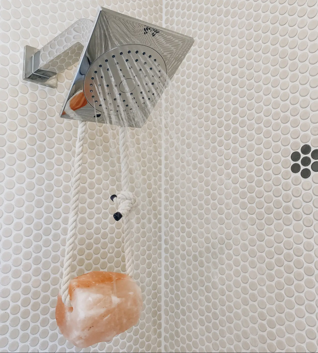 Detox rock for bath and shower. 100% natural Pink Himalayan Salt